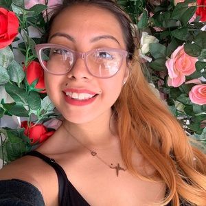 Meet your Posher, Lucero